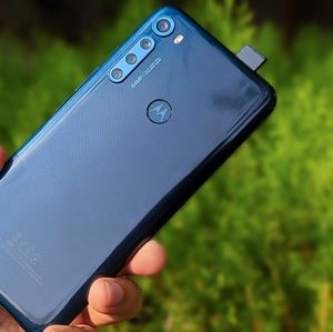 Motorola one fusion + Mobile phone